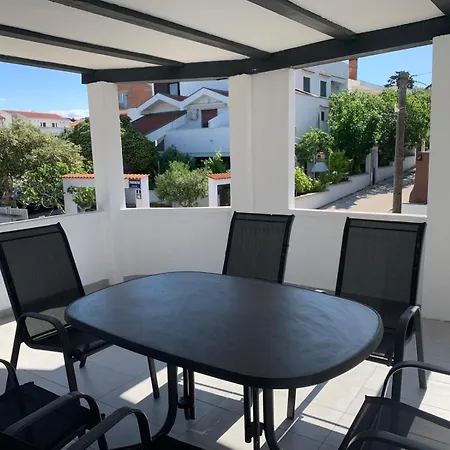 Apartment Marina Povljana