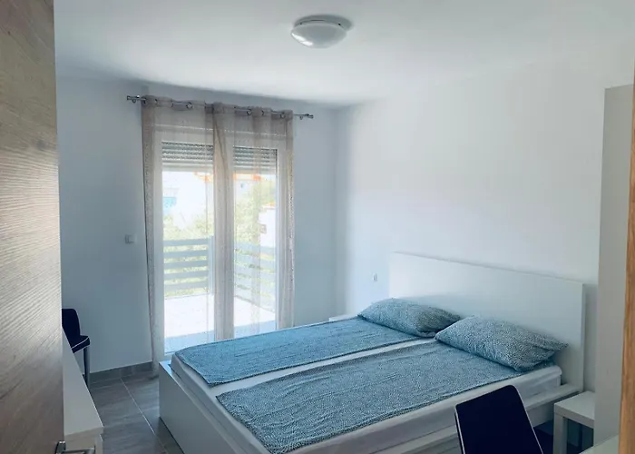 Marina Apartment *