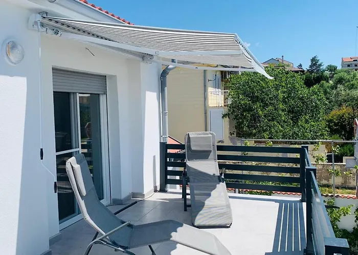 Apartment Marina Povljana